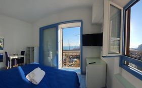 B&B Acquamarine